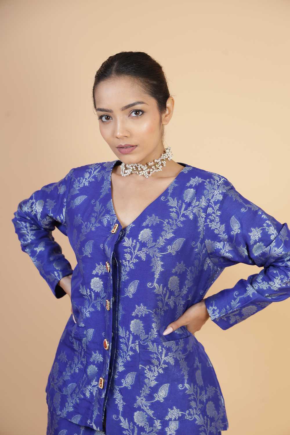The Lustre Set | Aparajita