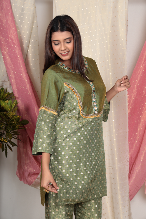 Taruja Olive Green Chanderi Tissue Kurta Set