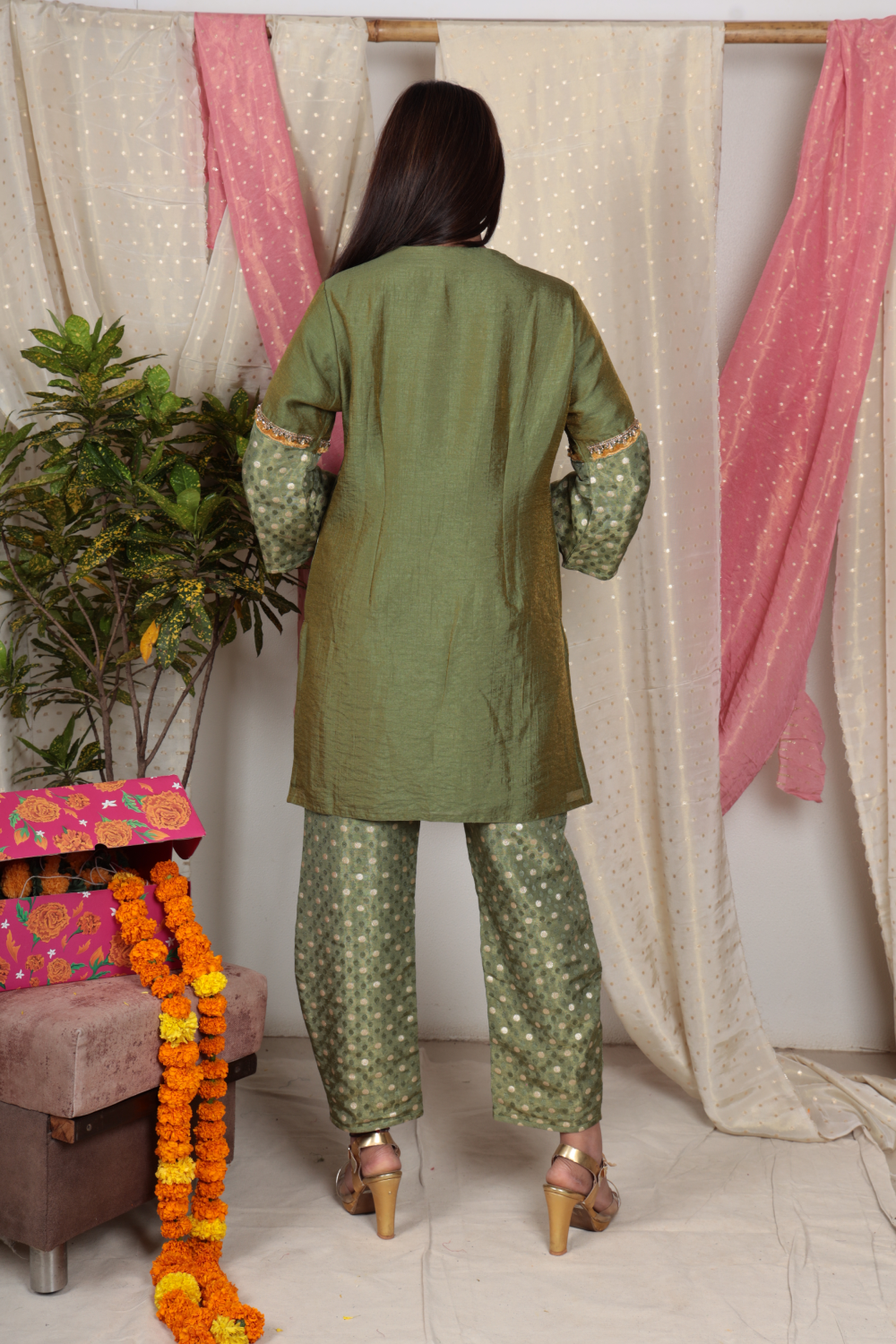 Taruja Olive Green Chanderi Tissue Kurta Set