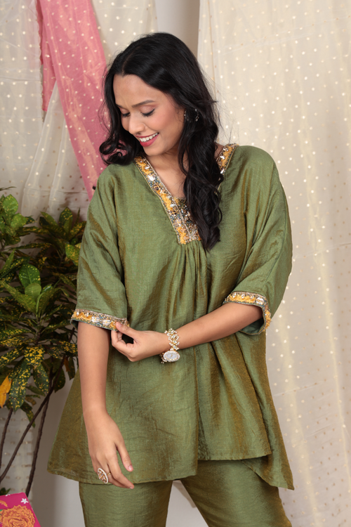Vaidehi Fern Green Chanderi Tissue Kurta Set