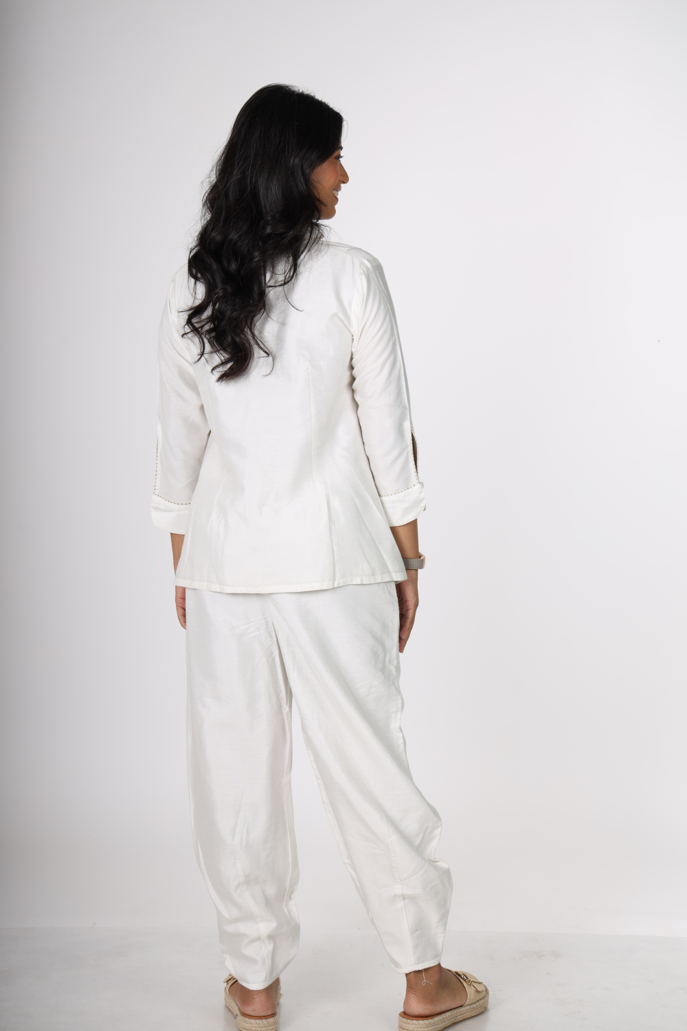 Ivory Ease – Anti-Fit Chanderi Silk Kurta Set